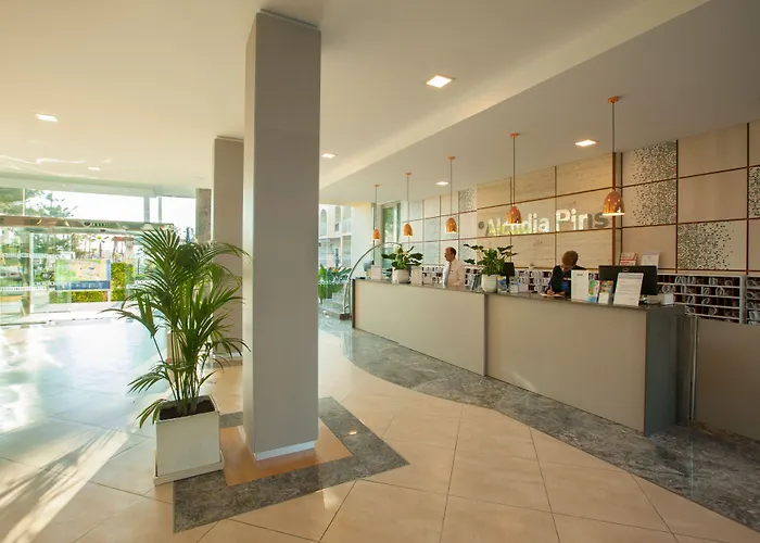 Готель Grupotel Alcudia Pins 3*