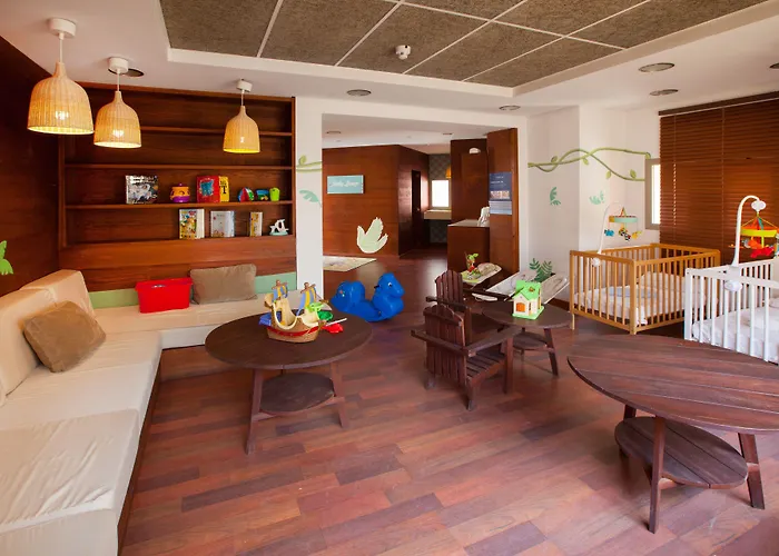 Grupotel Alcudia Pins Hotel 3*